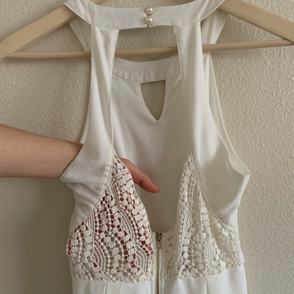 Backless Dress - Picture 5 of 6